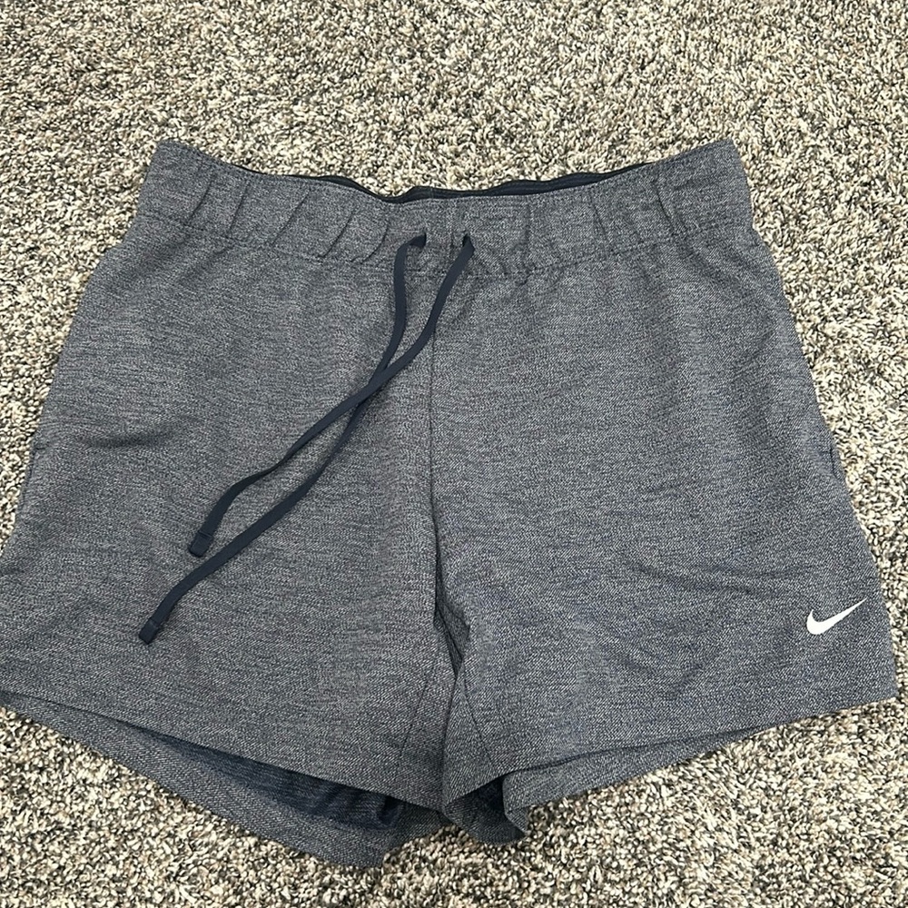 brand new nike shorts